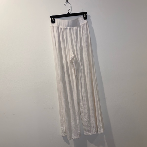 White Gardenia Pants! - Picture 5 of 5